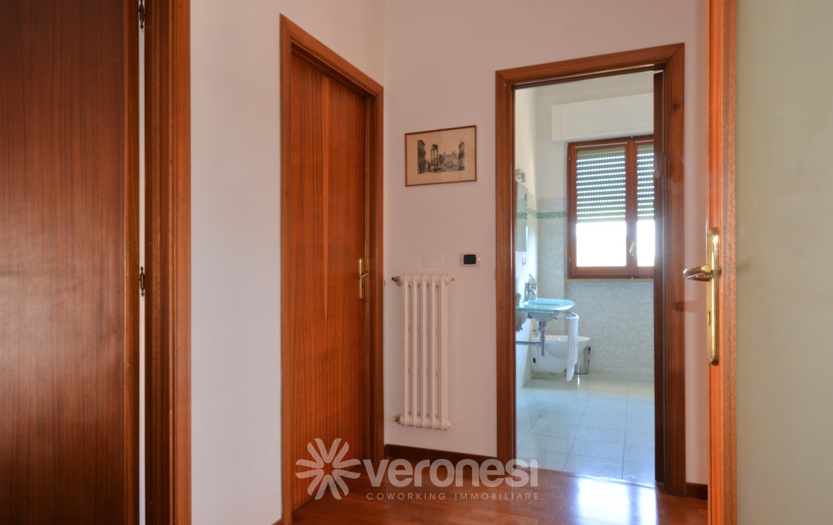 Luminoso ed ampio appartamento con garage