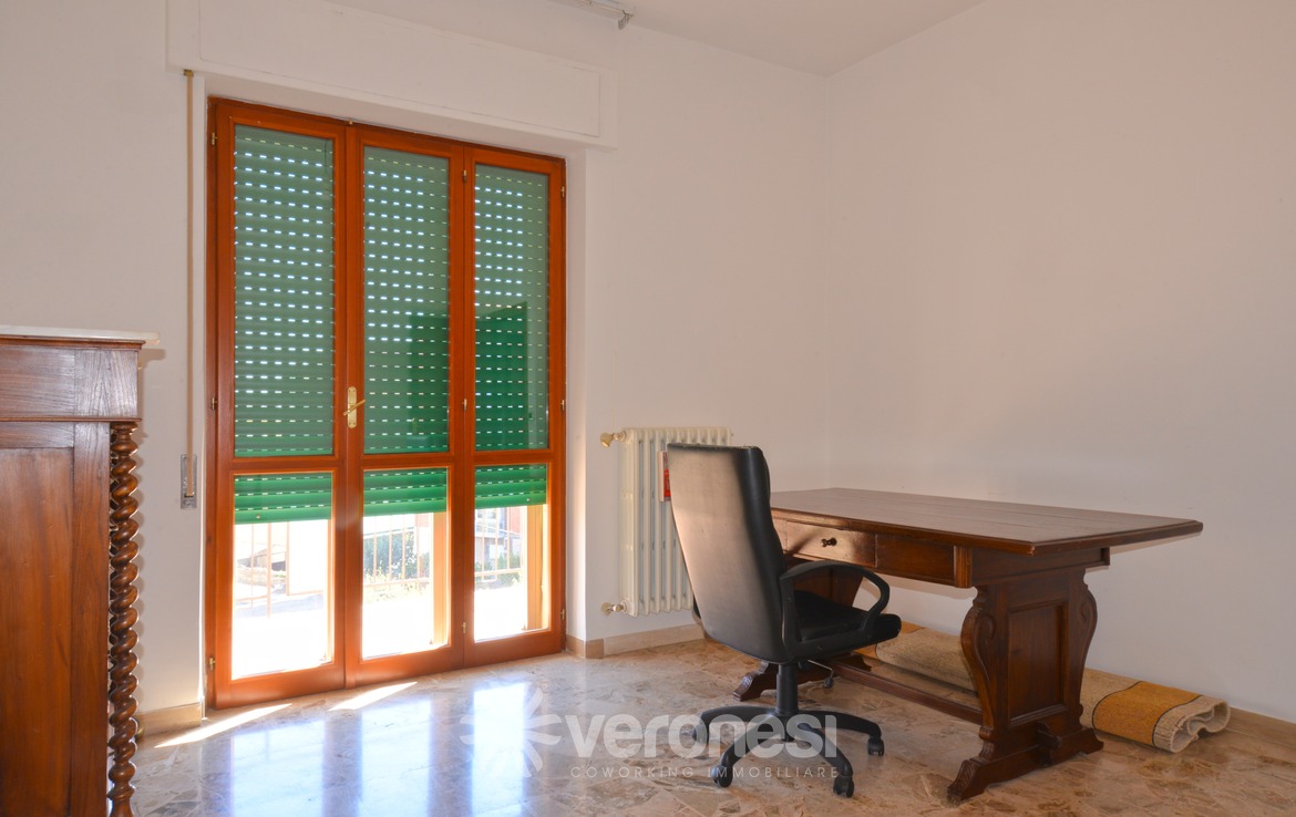 Luminoso ed ampio appartamento con garage