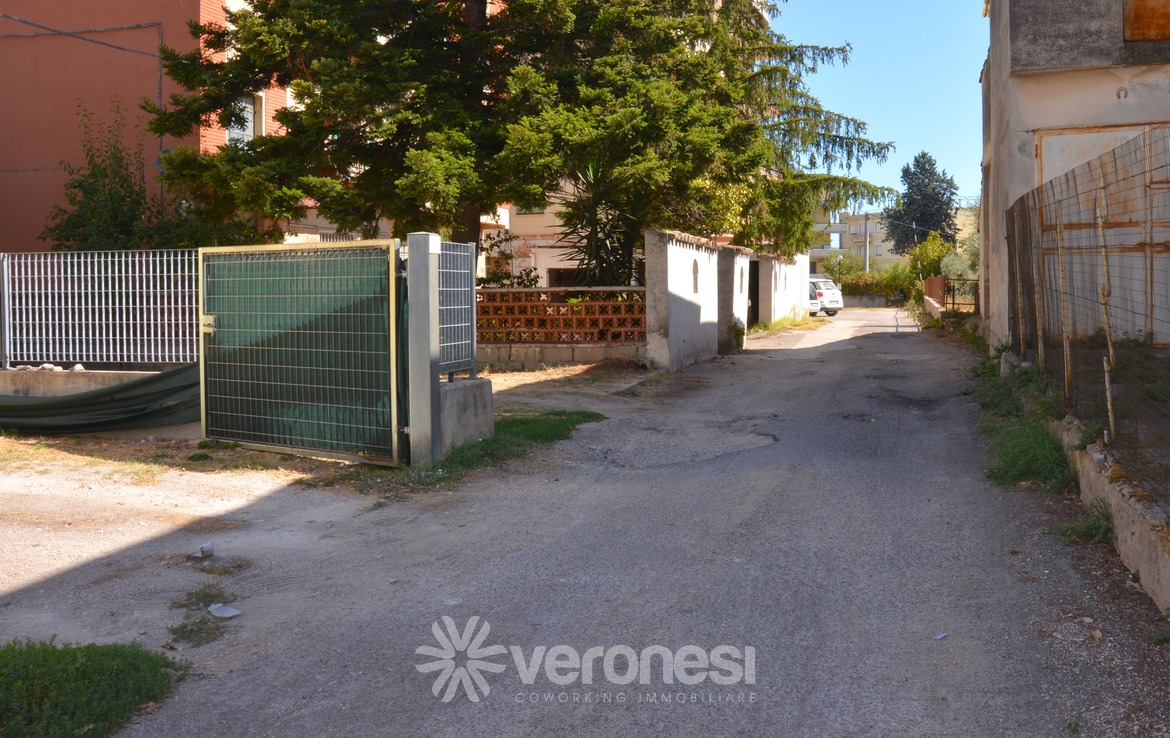 Luminoso ed ampio appartamento con garage